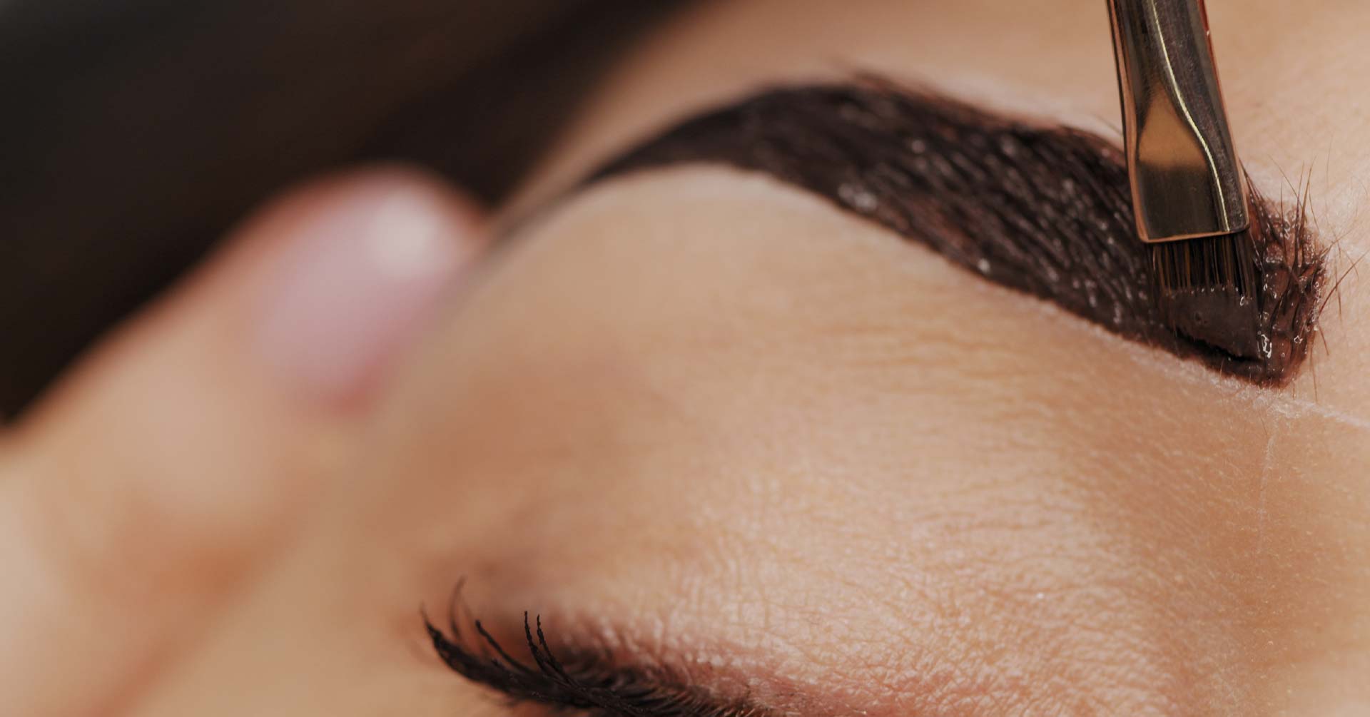 Eyebrow Tint Wax Near Me
    Find the best services for perfect brow shapes near you
